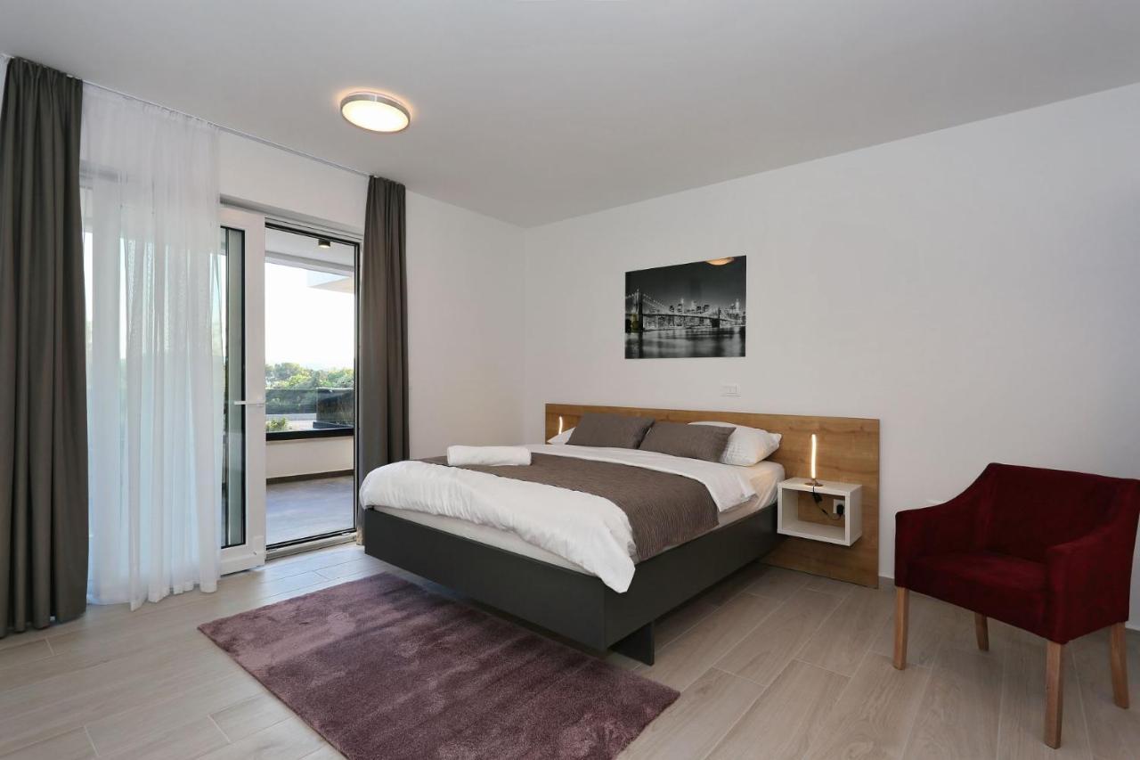 Ankora 1 With Heated Pool Apartment Biograd Na Moru