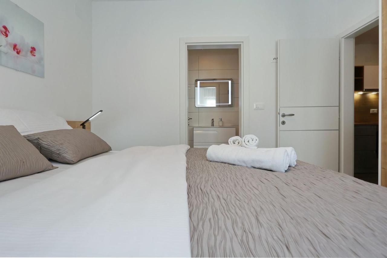 Ankora 1 With Heated Pool * Biograd Na Moru
