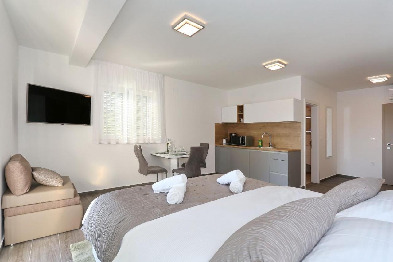 Ankora 1 With Heated Pool Biograd Na Moru