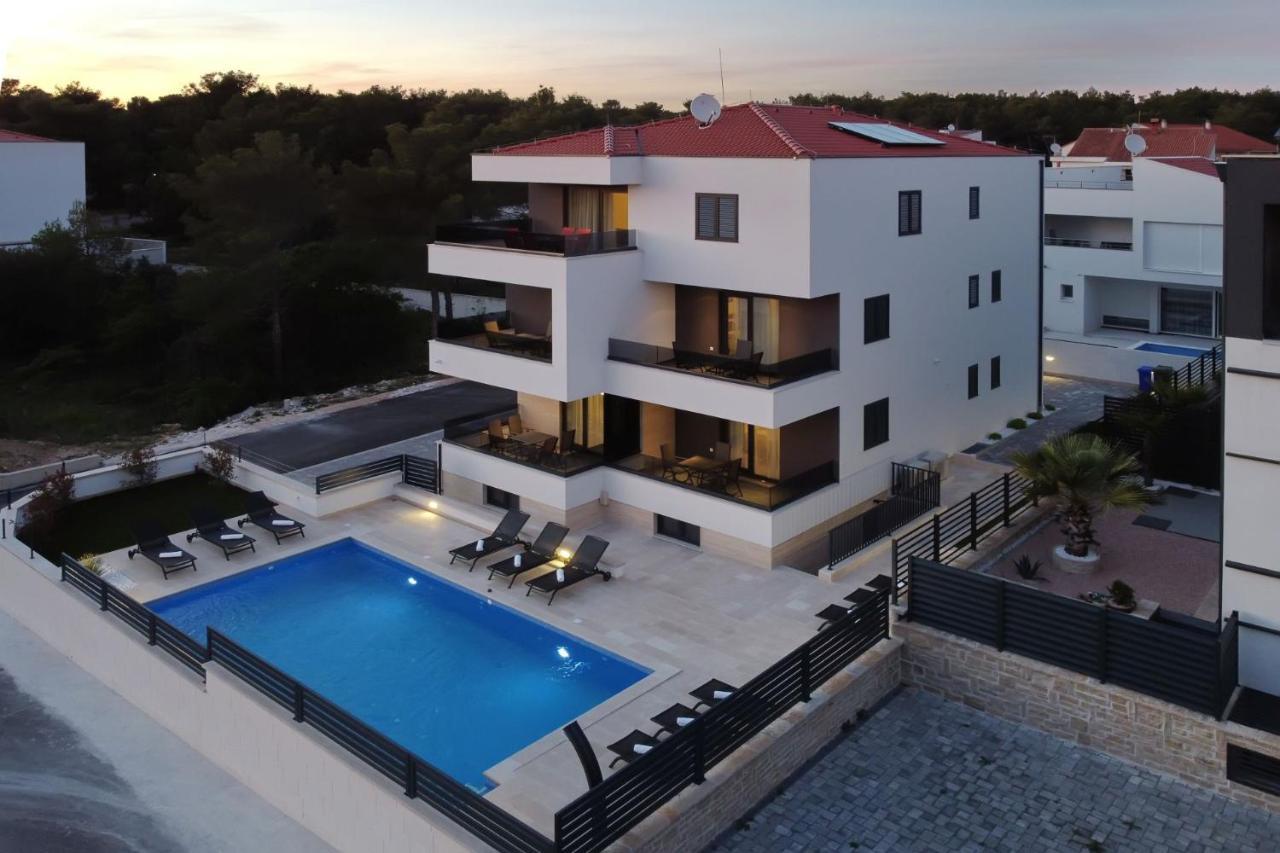 Ankora 1 With Heated Pool *